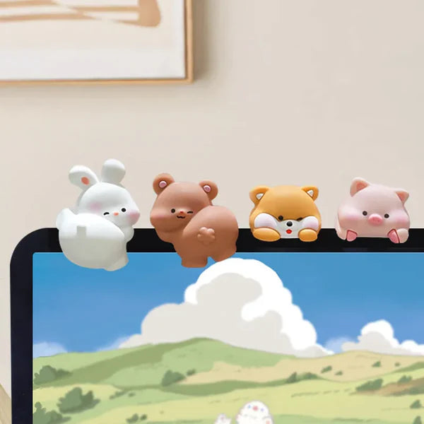 CharmCritters β Pink Pig & Cat Mini Desktop Decoration Toys