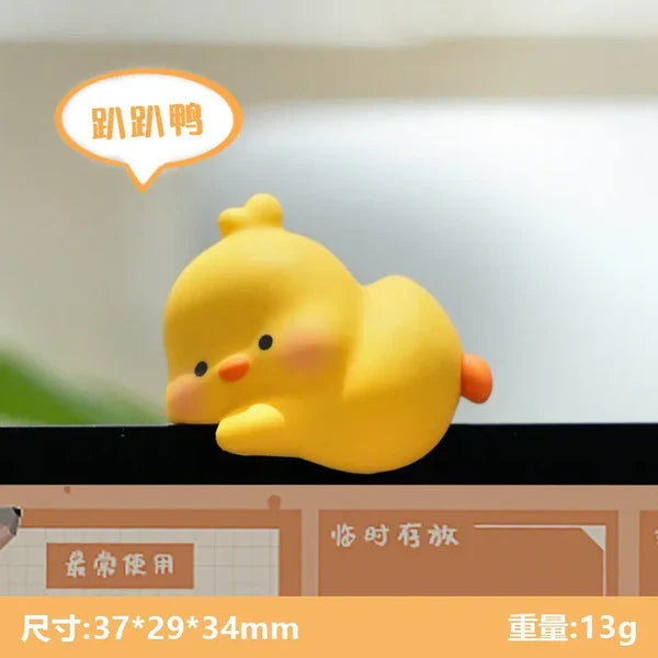 CharmCritters – Pink Pig & Cat Mini Desktop Decoration Toys